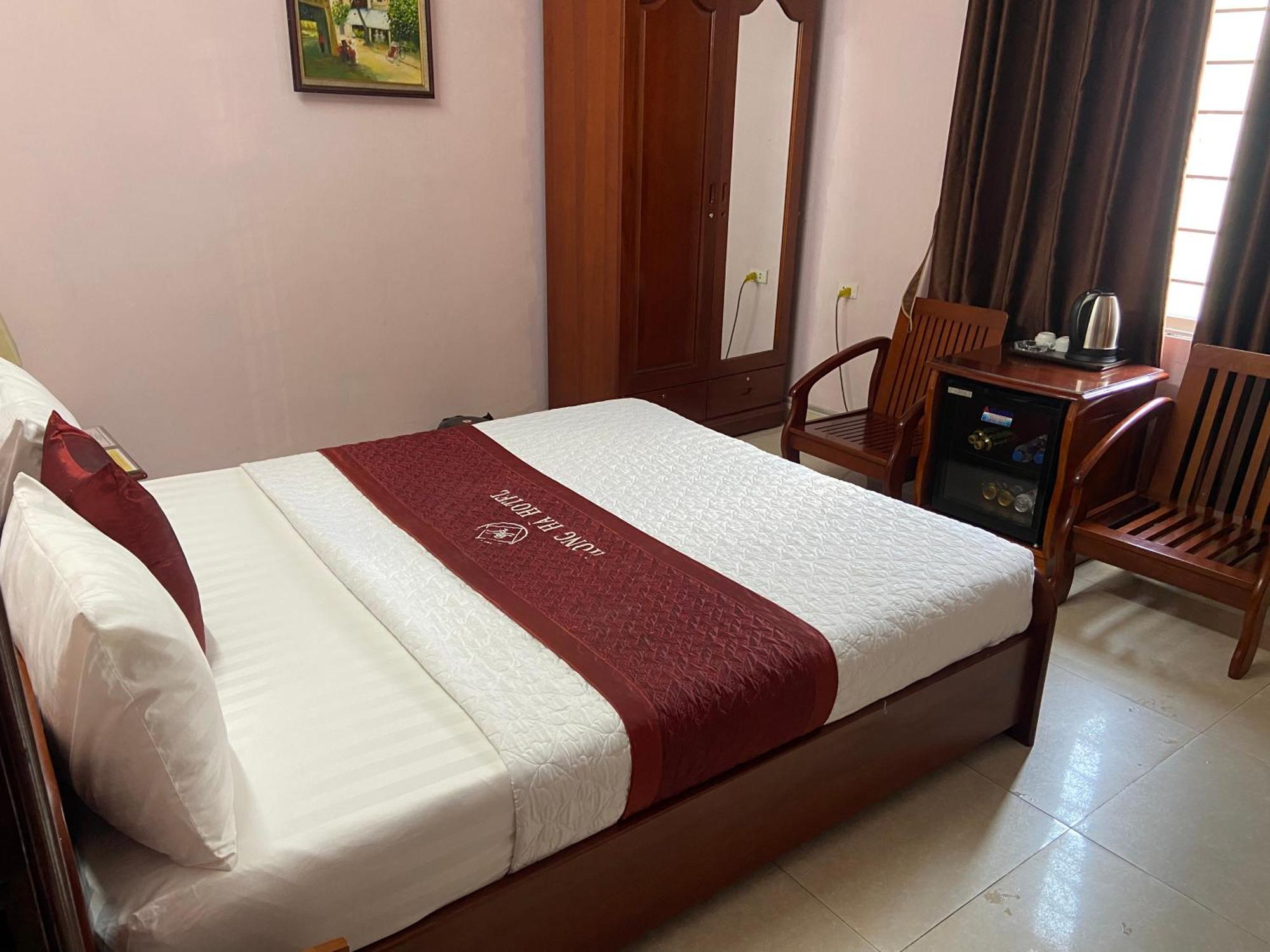 Thach Loi Hong Ha Airport Hotel מראה חיצוני תמונה