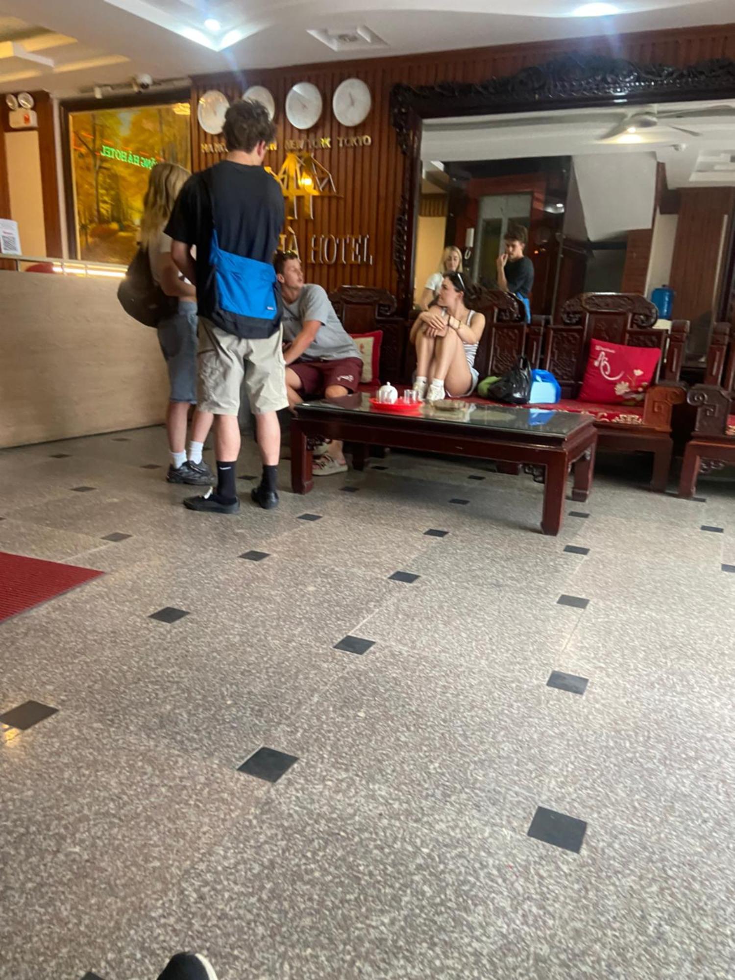 Thach Loi Hong Ha Airport Hotel מראה חיצוני תמונה