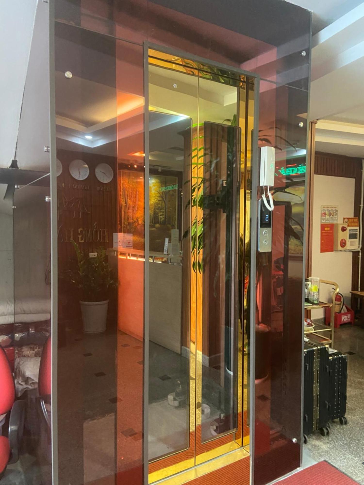 Thach Loi Hong Ha Airport Hotel מראה חיצוני תמונה